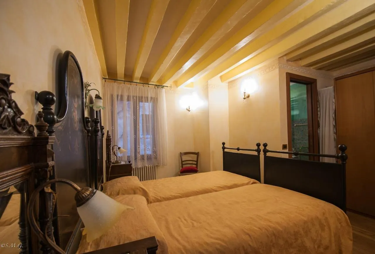 Ca' Degli Artisti Apartment Venice Italy